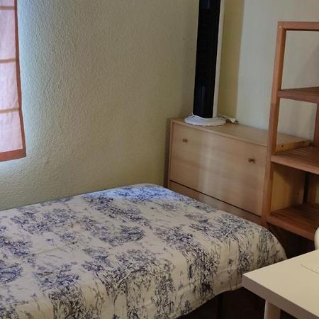Habitacion Individual En Apartamento Centrico Madrid Kültér fotó